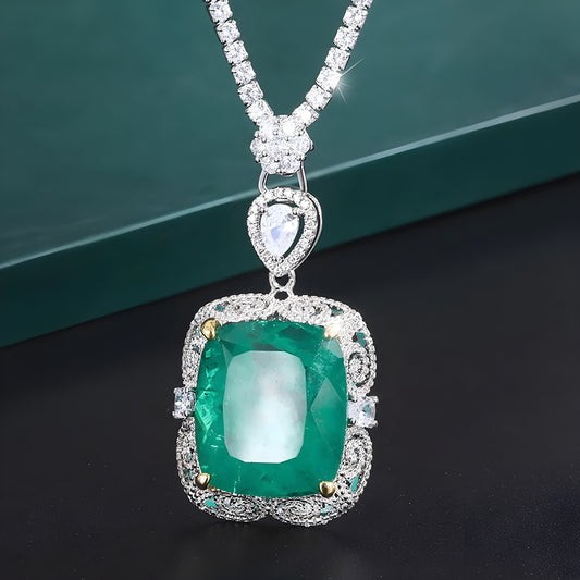 Luxury Vintage Emerald Diamond Pendant